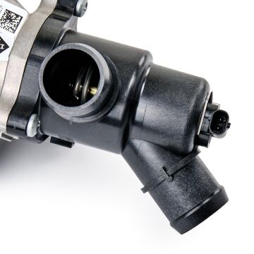 Mercedes A Serisi W176 Devirdaim Su Pompası Termostatlı OM651 A6512000501