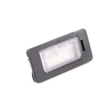 Bmw E82 E88 F22 F23 F45 F46 E90 E92 E93 F30 4 Serisi F32 F33 F36 F10 X1 E84 X1 F48 X3 F25 X4 F26 X5 F15 X6 E71 X6 F16 PLAKA LAMBASI LEDLİ ORİJİNAL BMW 63267193293