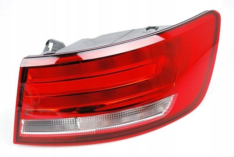 Audi A4 Sağ Dış Stop Lambası (2016 ve Üzeri) 8W5945070A