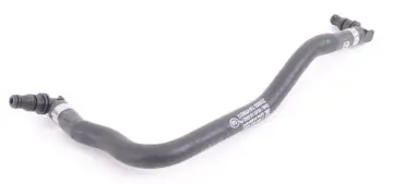 Mercedes W204 Kasa C180 CGI Radyatör Yedek Su Deposu Tahliye Hortumu Orijinal A2045010925