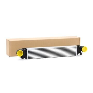 Mercedes C Serisi W203 CL203 S203 CLK C209 Turbo Radyatörü Intercooler M271 OM611 OM646 A2035000000