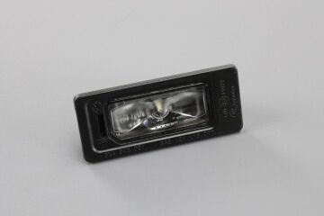 Audi A1 14-18 / A3 16-/ A4 15-/ A6 14-/ A7 11-/ Q3 15-17 / Q7 16 - Plaka Lambası 5NA943021
