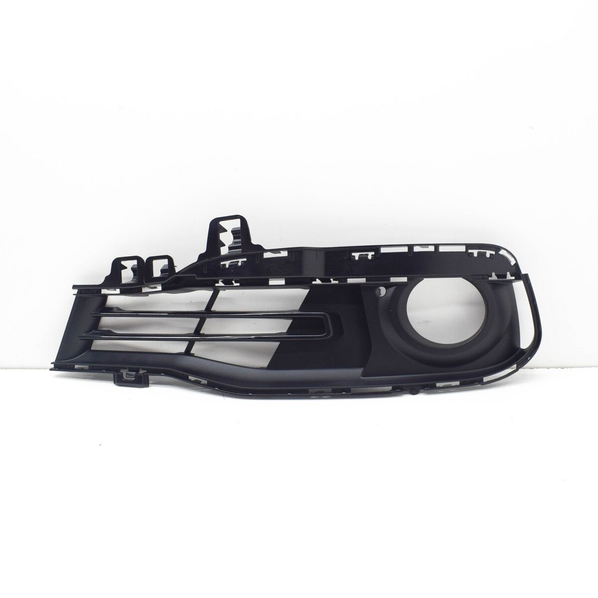 Bmw 3 Serisi F30-31 LCI Tampon Izgara Ön SOL 51117396877