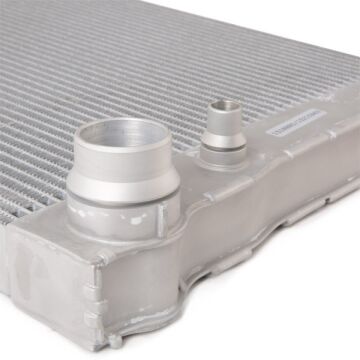 Bmw 5 Serisi F10 Motor Su Radyatörü N47 B47 17118509175